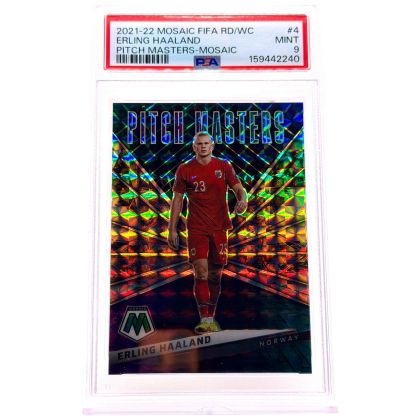 Erling Haaland 2021-22 Topps Mosaic FIFA RD/WC Pitch Masters Mosaic #4 Norvegia PSA 9