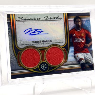 Kobbie Mainoo 2023-24 Topps Museum Collection - Dual Match Worn Relic AUTO GOLD 24/50 #SSDR-KM Manchester United PSA 8