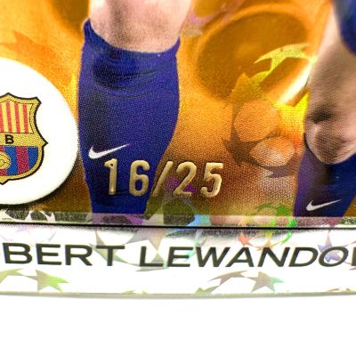 Robert Lewandowski 2024-25 Topps Chrome Logo Fractor Orange 16/25 #200 FC Barcelona