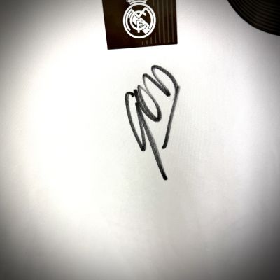 Gonzalo Garcia Tricou original Real Madrid nr 16 cu autograf (semnat personal)+ Certificat de autenticitate + Dovada Foto