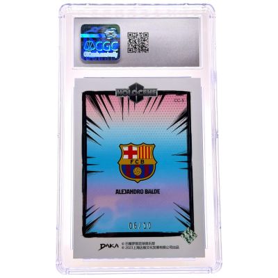 Ferran Torres 2022-23 Daka FC Barcelona Holocene - Three Mirror 08/10 Gold #TM2-5 CGC 9