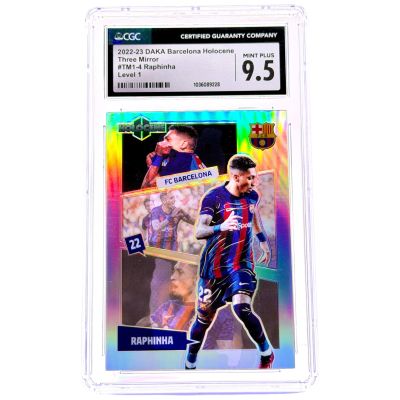 Raphinha 2022-23 Daka FC Barcelona Holocene - Three Mirror 18/25 #TM1-4 CGC 9.5
