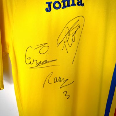 Cirjan, Oprut, F. Petre Tricou semnat  Romania Home 2017 S Original cu certificat de autenticitate 