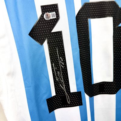 Tricou Lionel Messi Semnat – Autograf Certificat Beckett BAS
