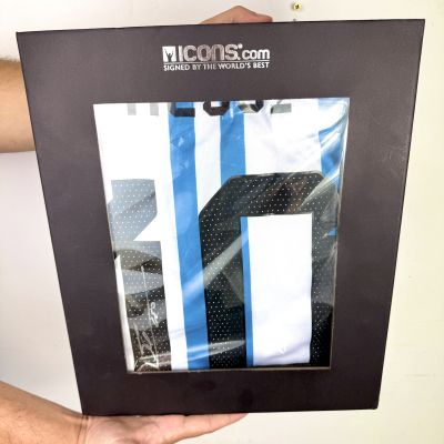 Tricou Lionel Messi Semnat – Certificat ICONS