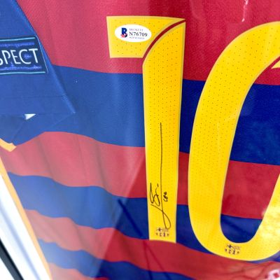 LIONEL MESSI #10 BACK SIGNED FC BARCELONA HOME JERSEY 2015/16 #10 BECKETT CERT