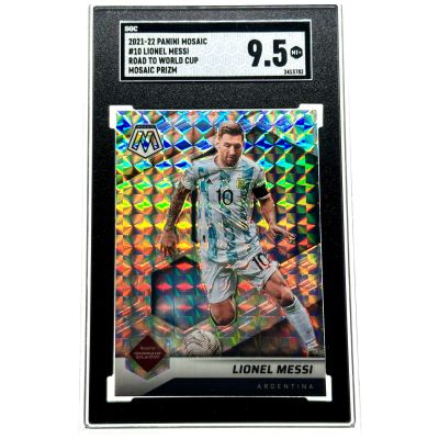 Lionel Messi 2021-22 Panini Mosaic Road to World Cup - Mosaic Prizm #10 Argentina SGC 9.5