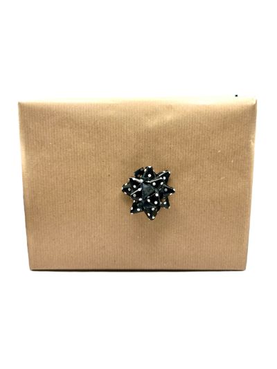 Impacheteaza cadou cu hartie maro CRAFT